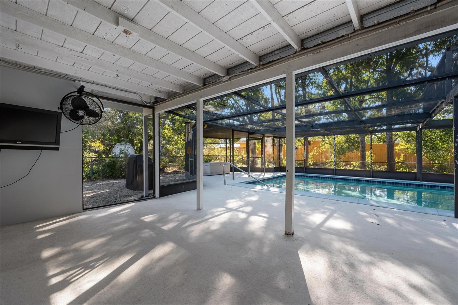 SOUTHERN VIEW - Residential Lease