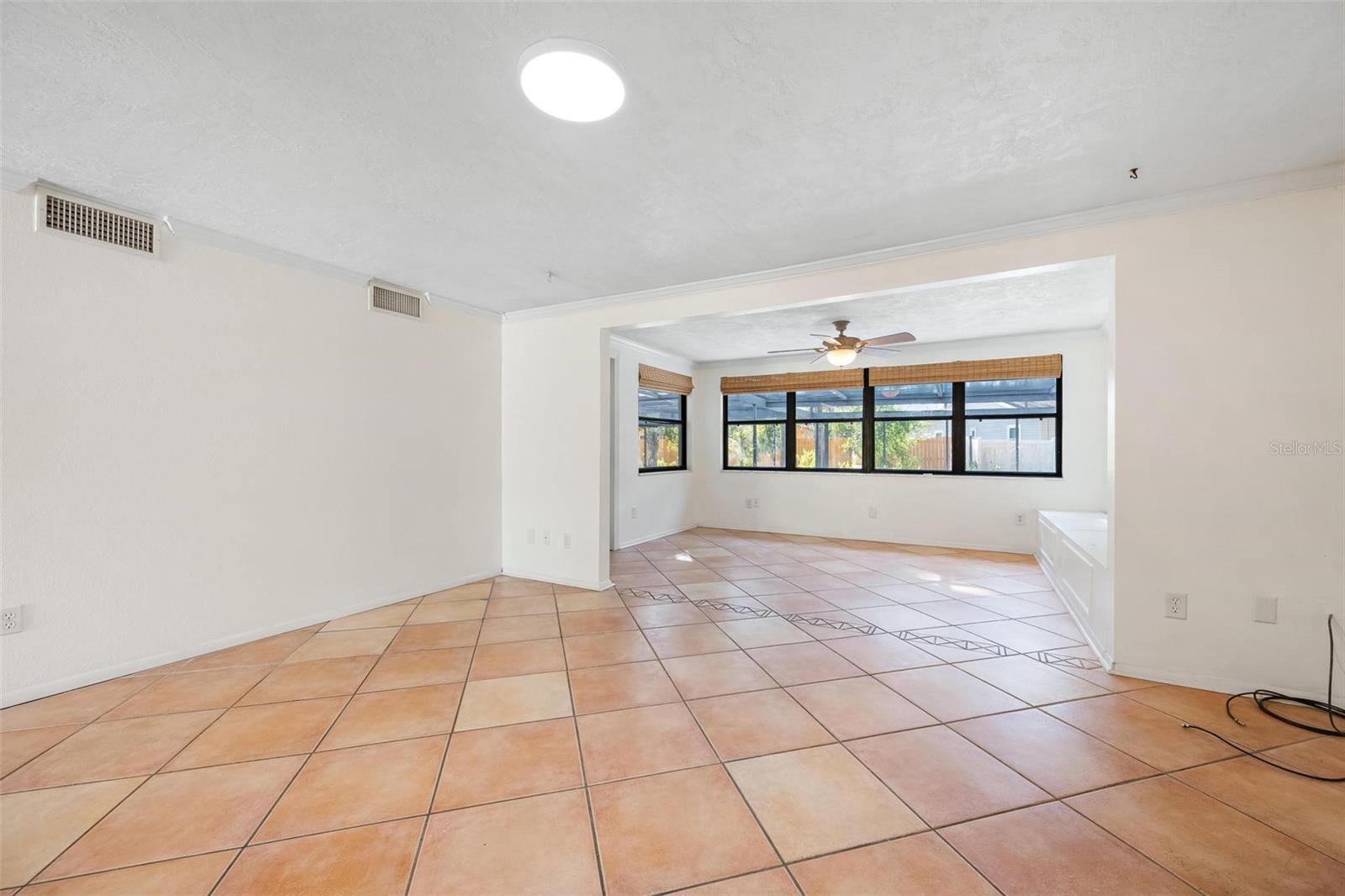 SOUTHERN VIEW - Residential Lease