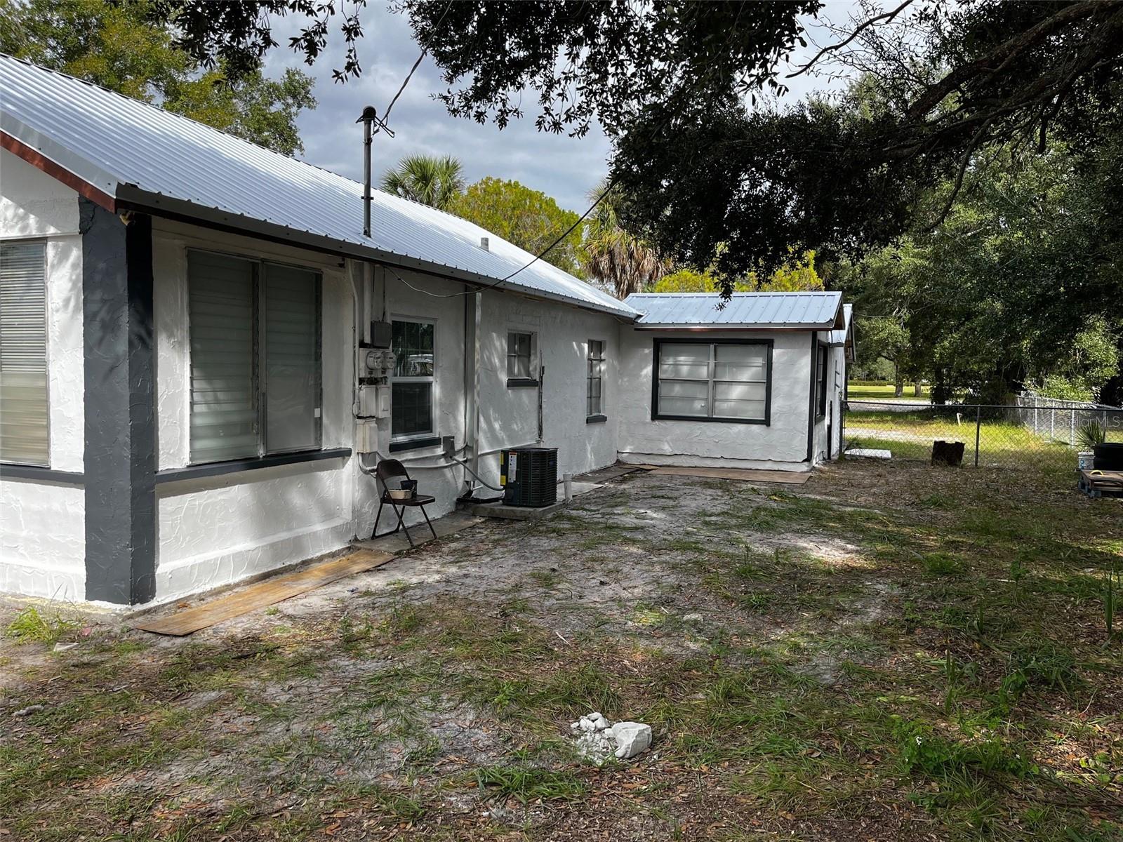 SOUTH FLORIDA RAILROAD COMPANYS TOWN OF KISSIMMEE - Residential Lease