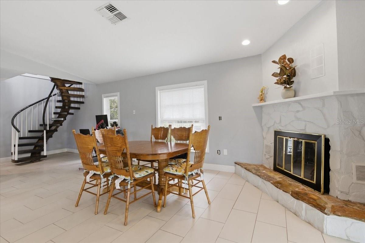 3235 SILKWOOD LOOP