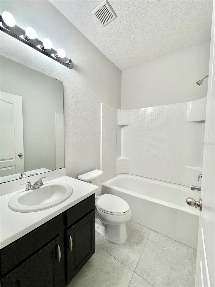 LAKE BURDEN SOUTH PH 2 - Residential Lease