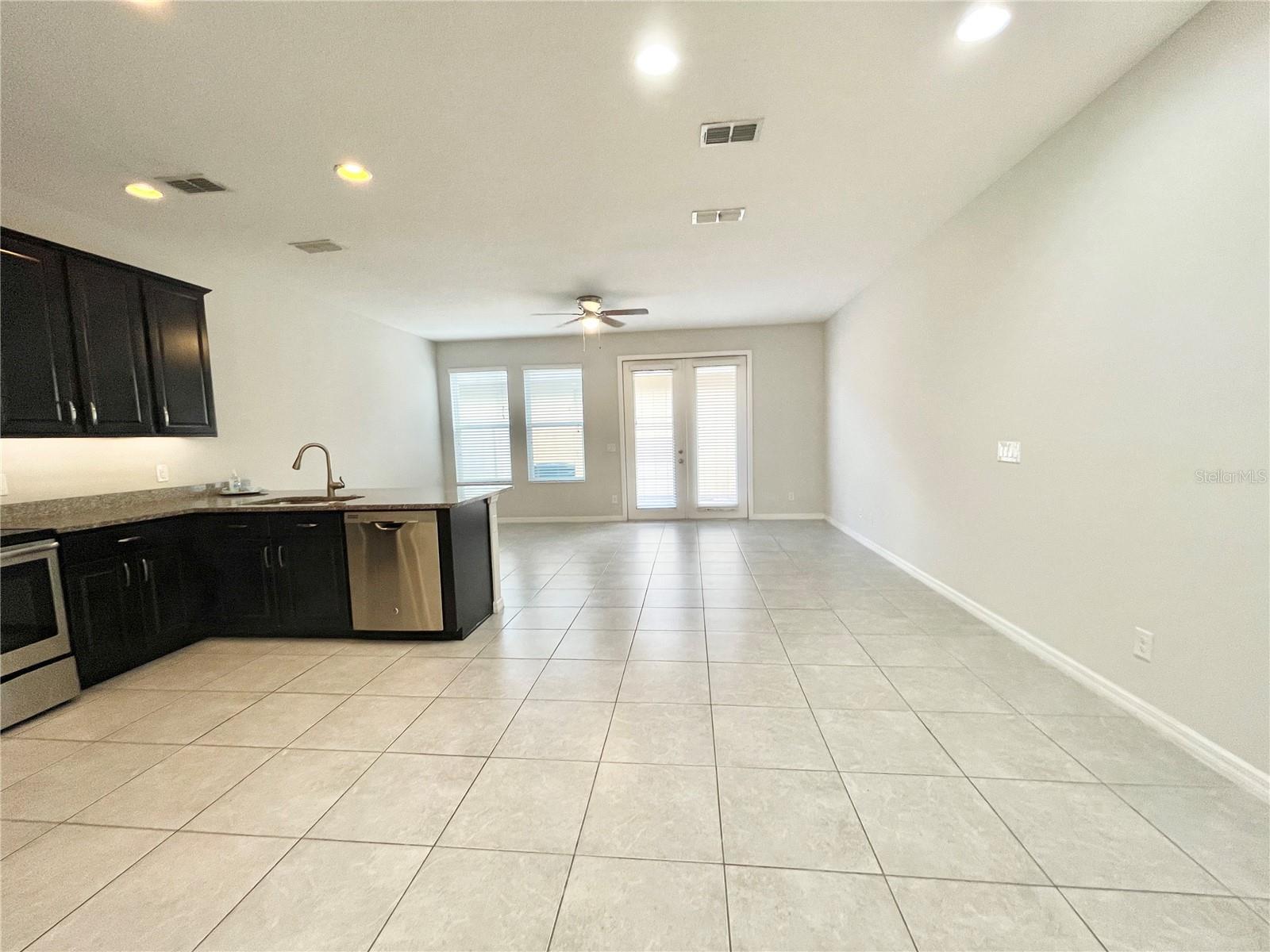 LAKE BURDEN SOUTH PH 2 - Residential Lease