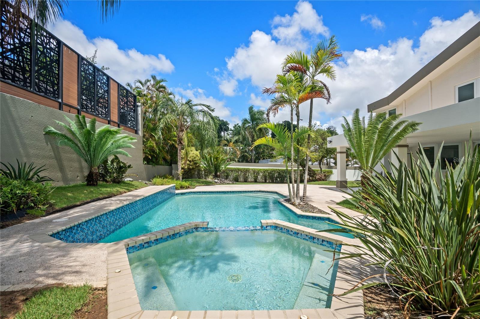 BALDWIN PARK - Residential