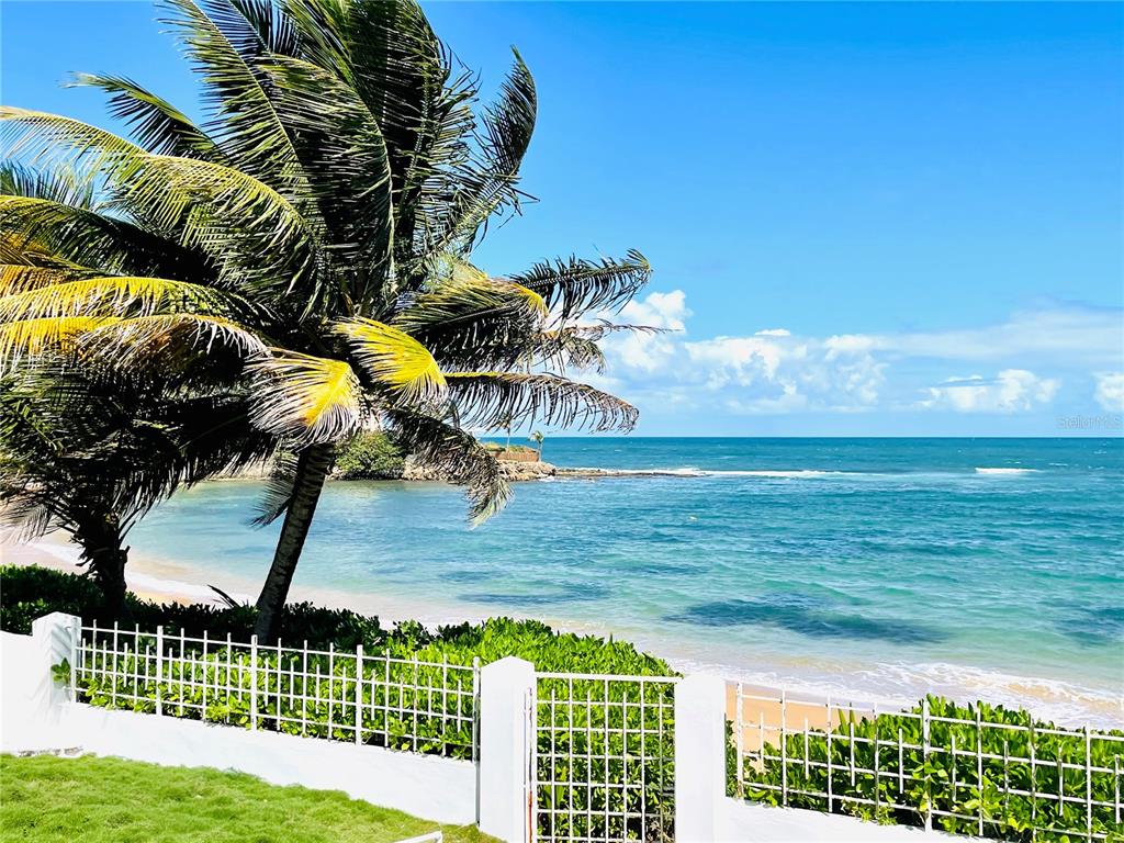 BREÑAS ESTATES-BEACH AMONG DORADO BEACH & NEW RITZ - Residential