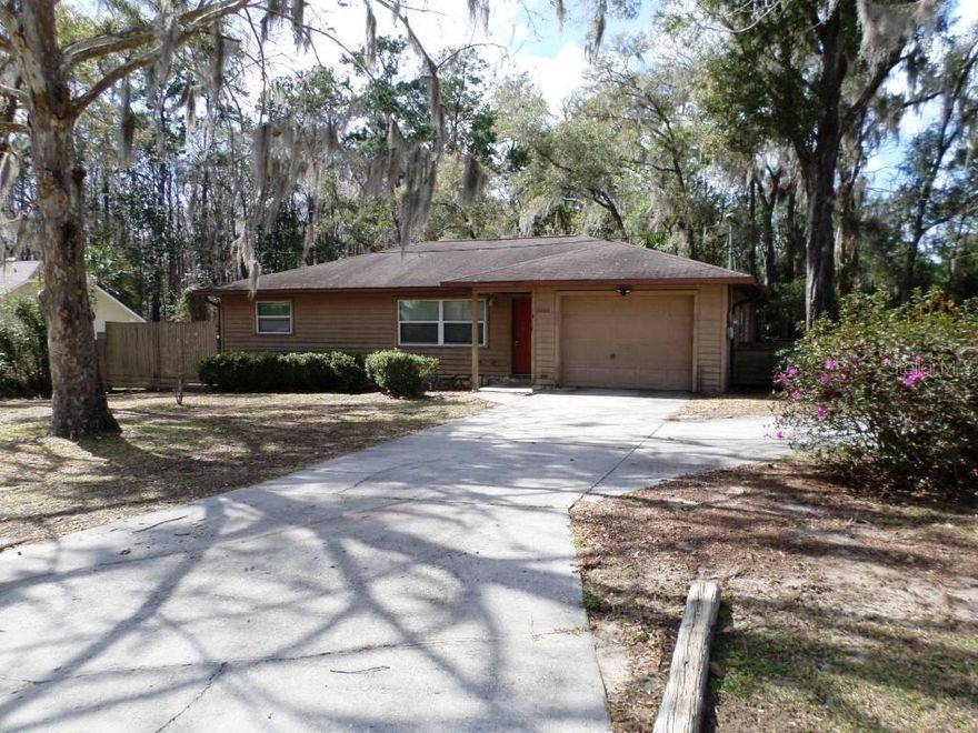 Are you in the market for a starter home, a vacation retreat, or an investment property for rental income? This 2-bedroom, 2-bath residence is situated in the highly desirable Vogt Springs community, located within the city limits of Dunnellon, FL. Enjoy tranquility and privacy here, with the added benefit of no HOA fees. The home boasts a spacious master suite for your comfort.At the back of the house, you’ll find a large screened porch—perfect for unwinding while watching nature’s serenity, reading your favorite book, grilling meals, or hosting guests. This prime location is less than a mile from the Rainbow River and Withlacoochee River, the city boat ramp, downtown Dunnellon’s historic district, as well as shopping and dining options. Dunnellon lies just 15 minutes from the Gulf of Mexico and Highway 19, with Ocala and I-75 approximately 30 minutes away. Major cities such as Orlando, Tampa, and Daytona are all reachable within a two-hour drive, and the World Equestrian Center is only 15 minutes distant.Additionally, the seller plans to install a new roof within the next 30 days. Don’t miss your chance to view this property—schedule a showing today, as it won’t be available for long!