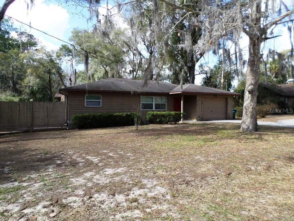 Photo of 11606 Kennesaw Road, Dunnellon, FL 34431 (MLS # OM719131)