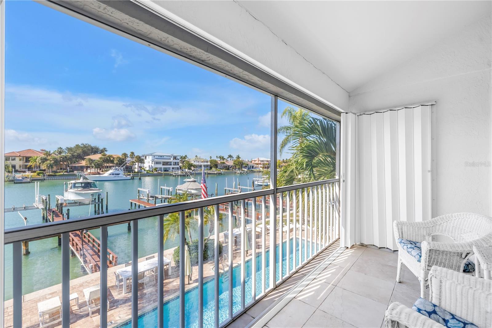 TIERRA SUNSET TWNHS - Residential