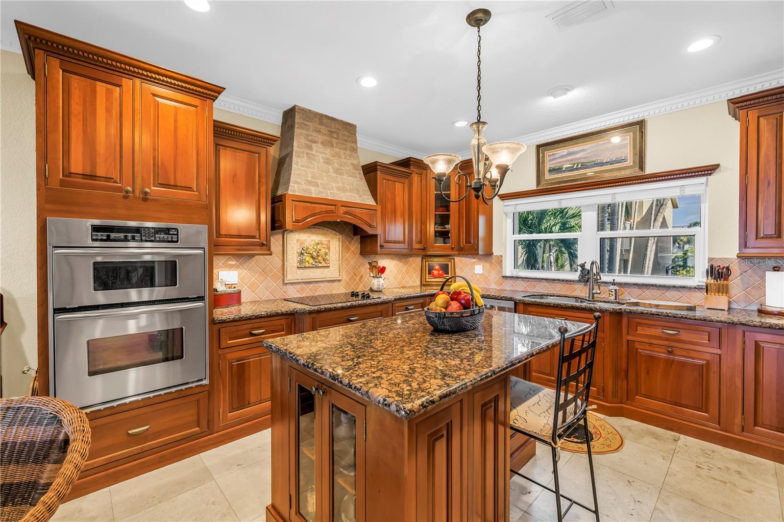 TIERRA SUNSET TWNHS - Residential