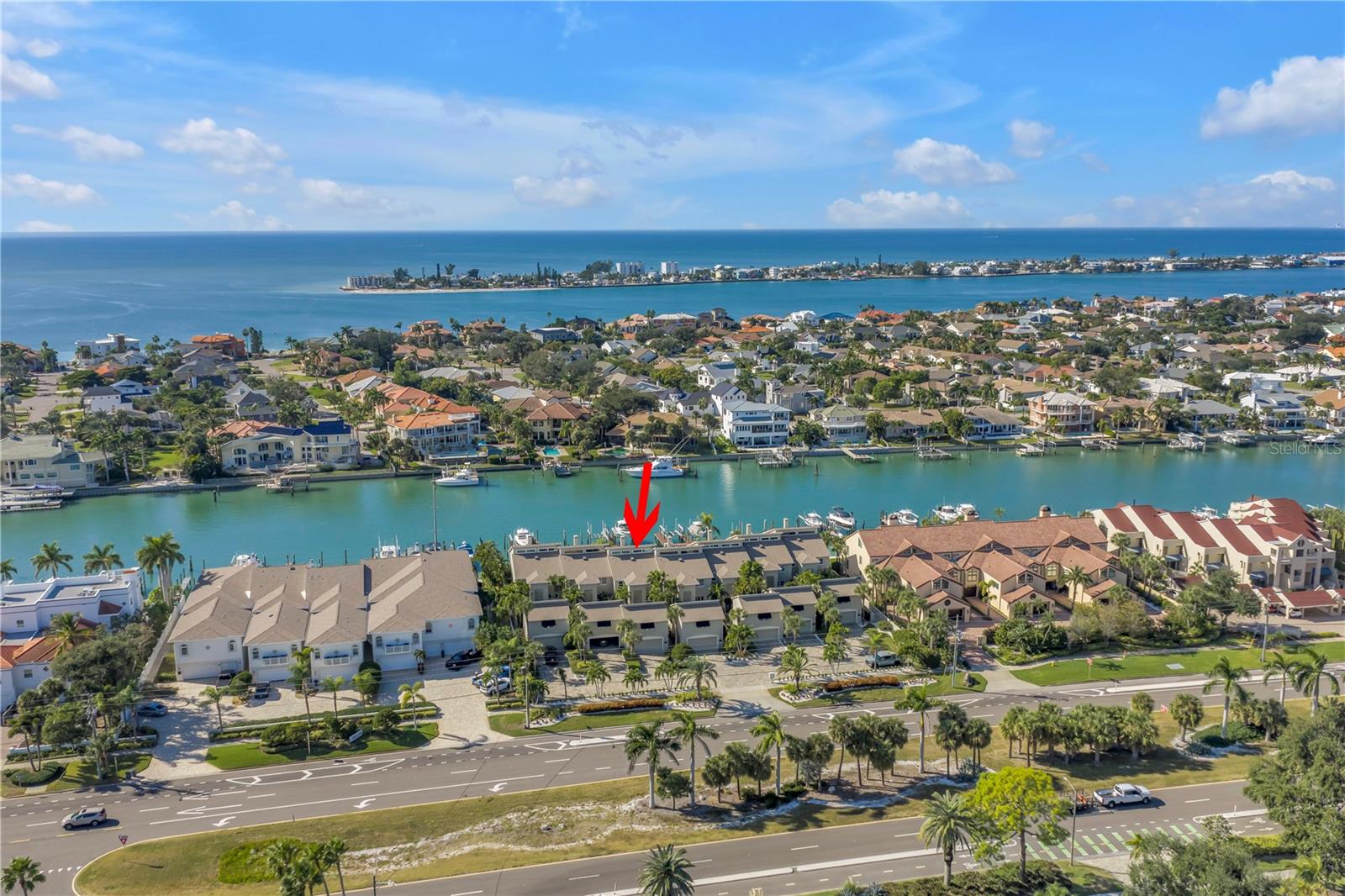 TIERRA SUNSET TWNHS - Residential