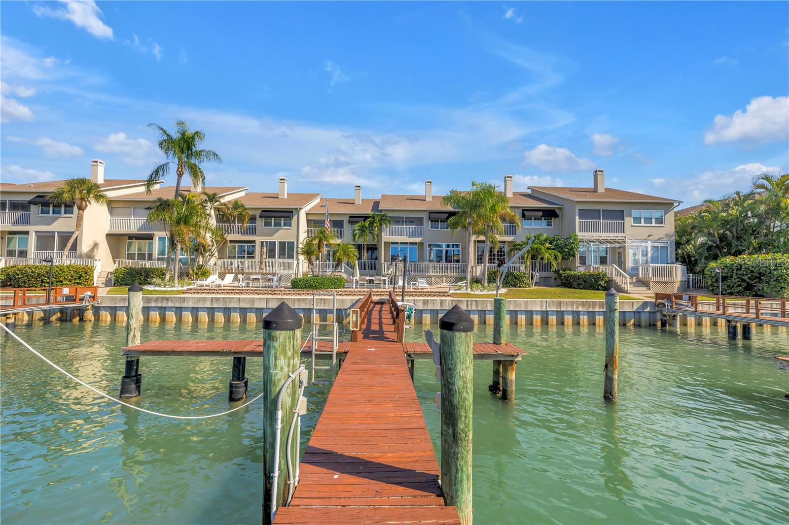 TIERRA SUNSET TWNHS - Residential