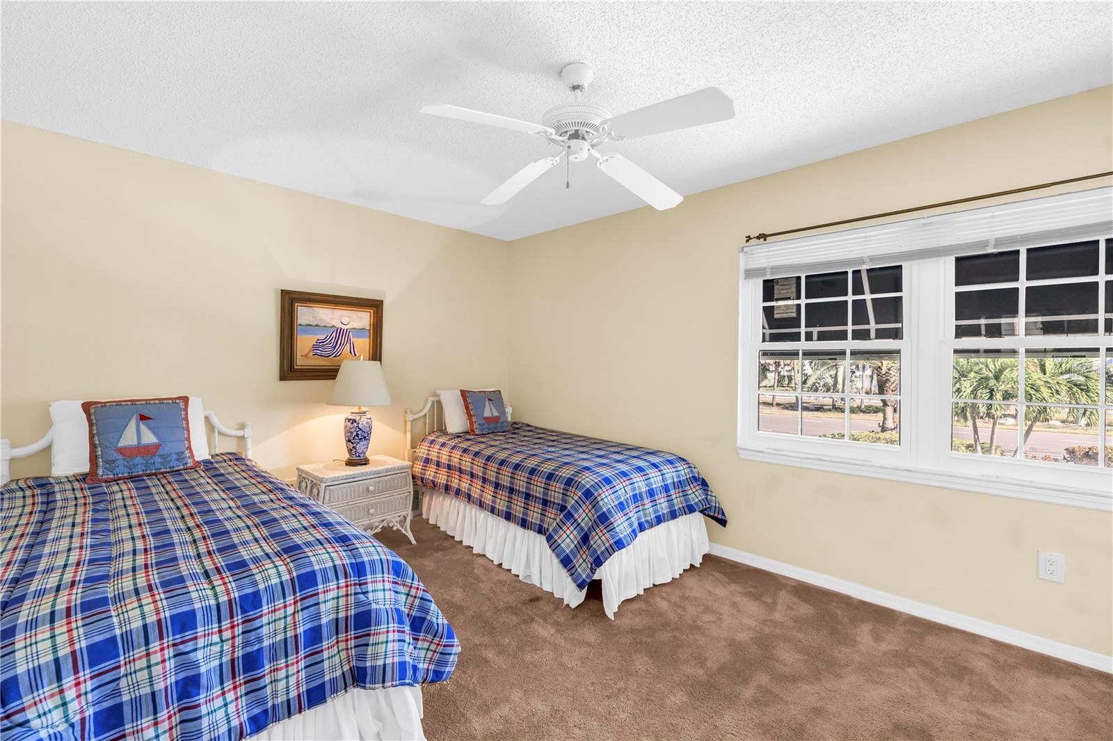 TIERRA SUNSET TWNHS - Residential