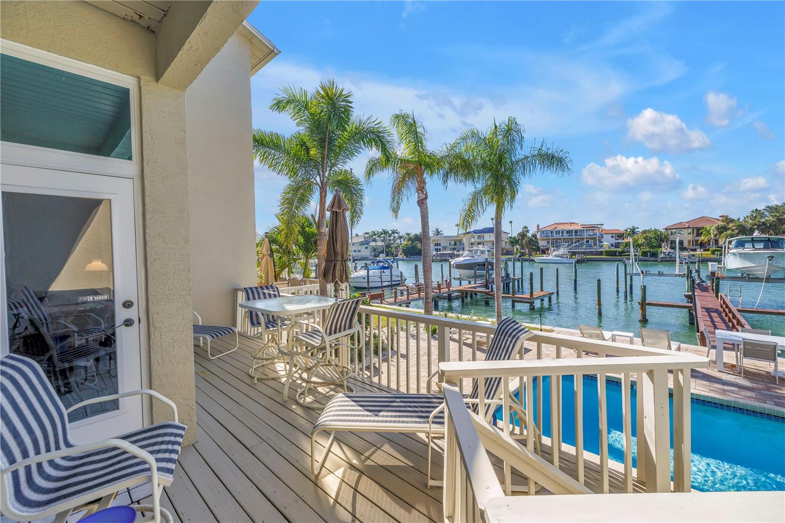 TIERRA SUNSET TWNHS - Residential