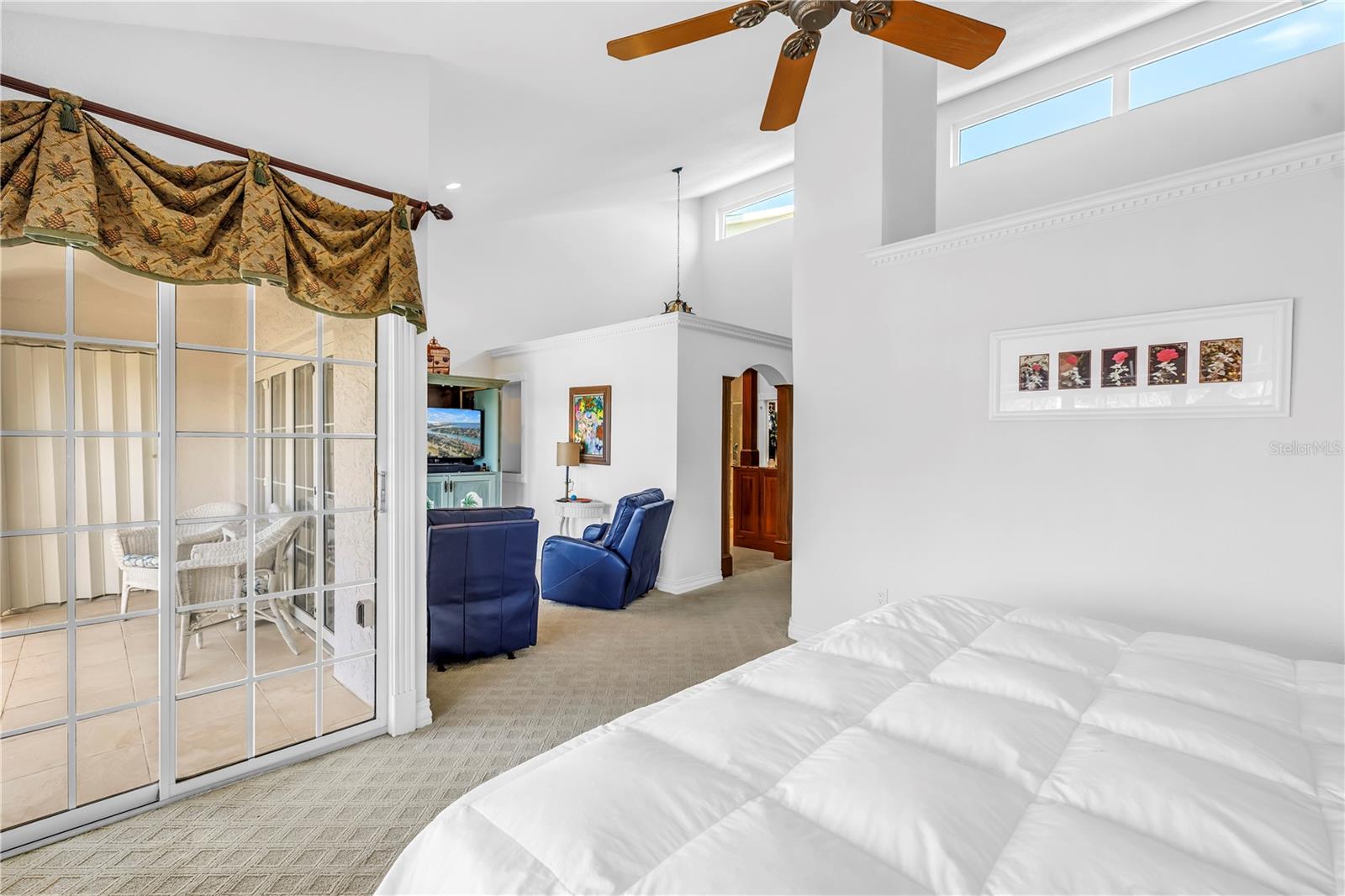 TIERRA SUNSET TWNHS - Residential