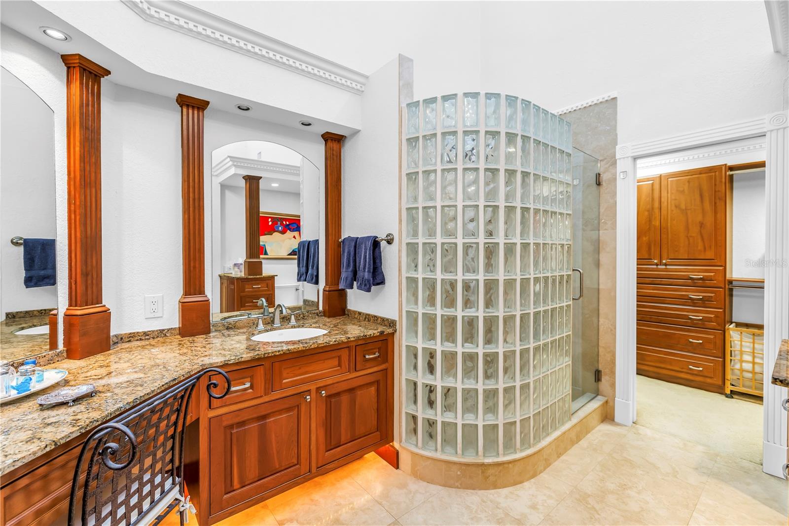 TIERRA SUNSET TWNHS - Residential