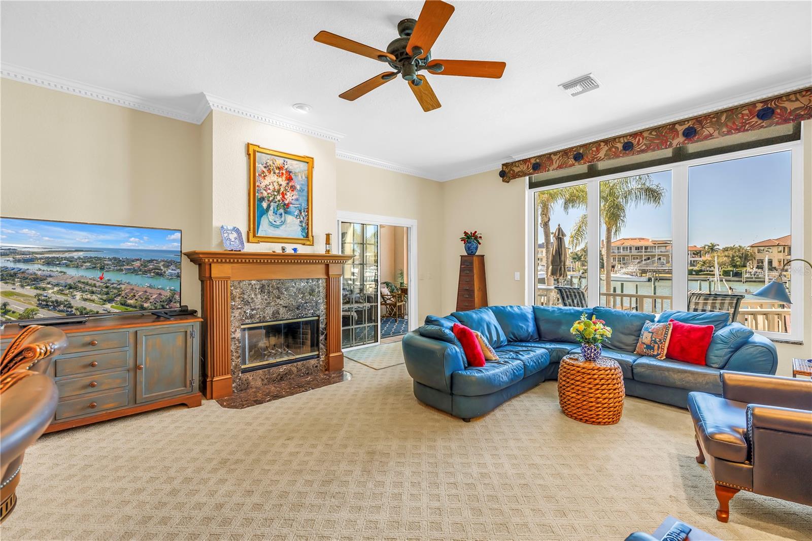 TIERRA SUNSET TWNHS - Residential