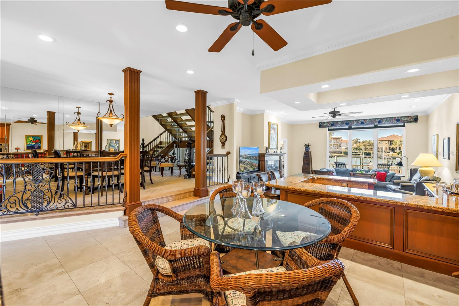 TIERRA SUNSET TWNHS - Residential