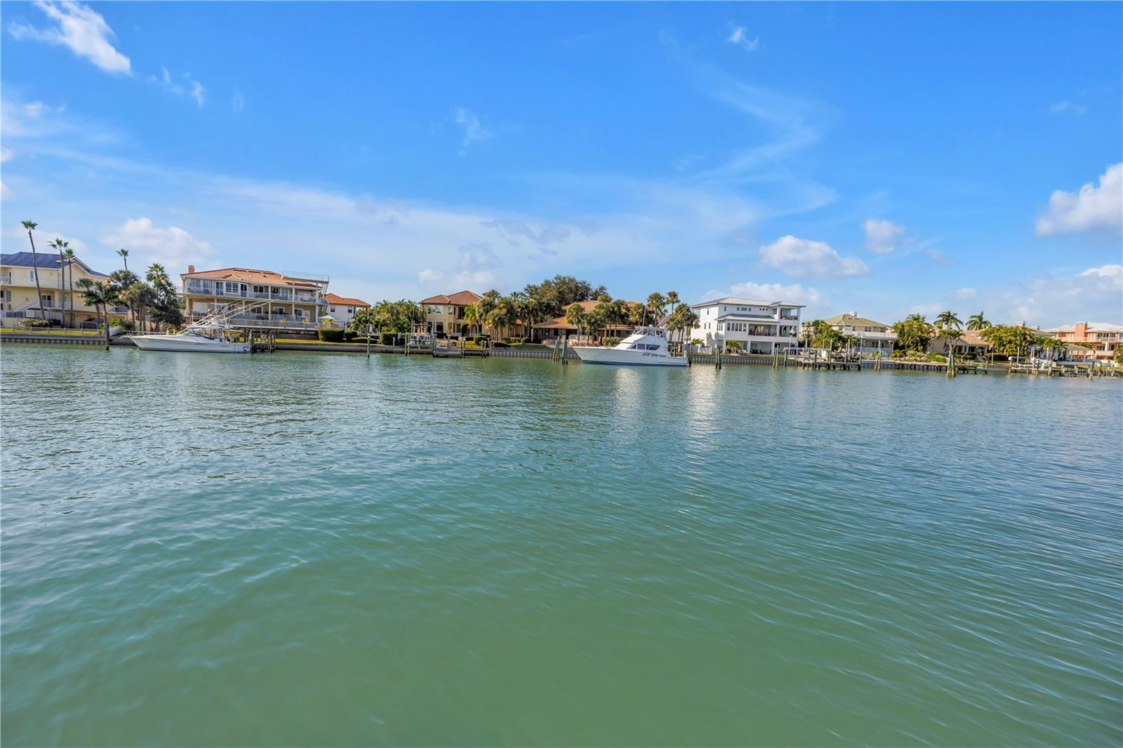 TIERRA SUNSET TWNHS - Residential