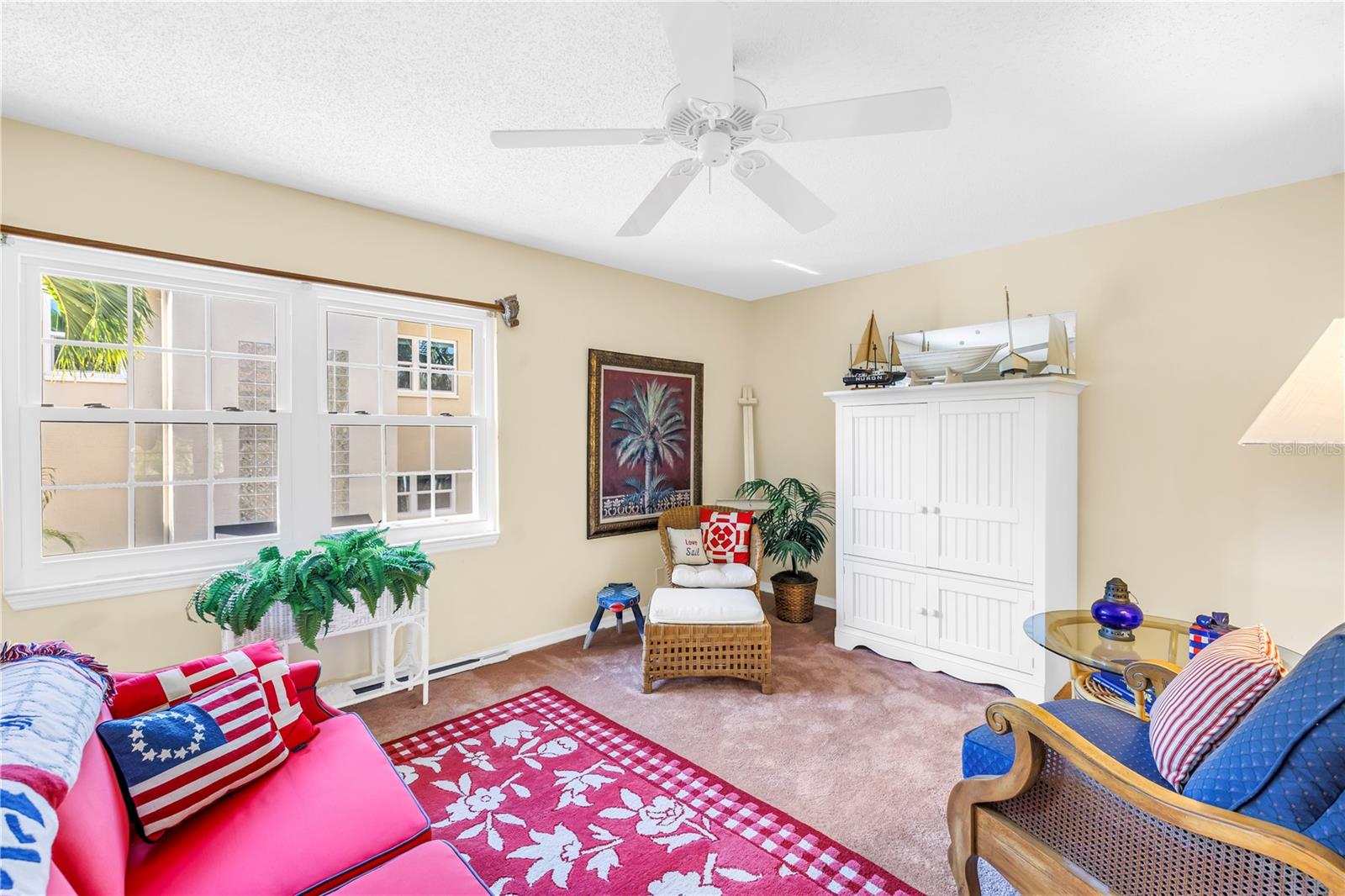 TIERRA SUNSET TWNHS - Residential