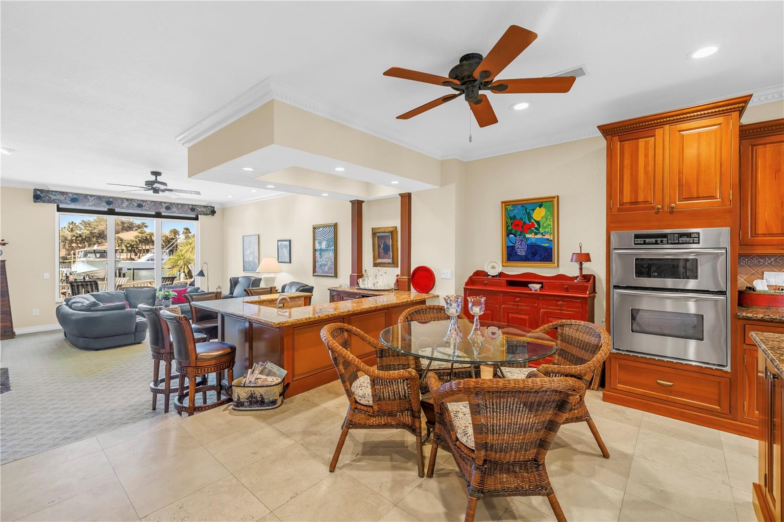 TIERRA SUNSET TWNHS - Residential