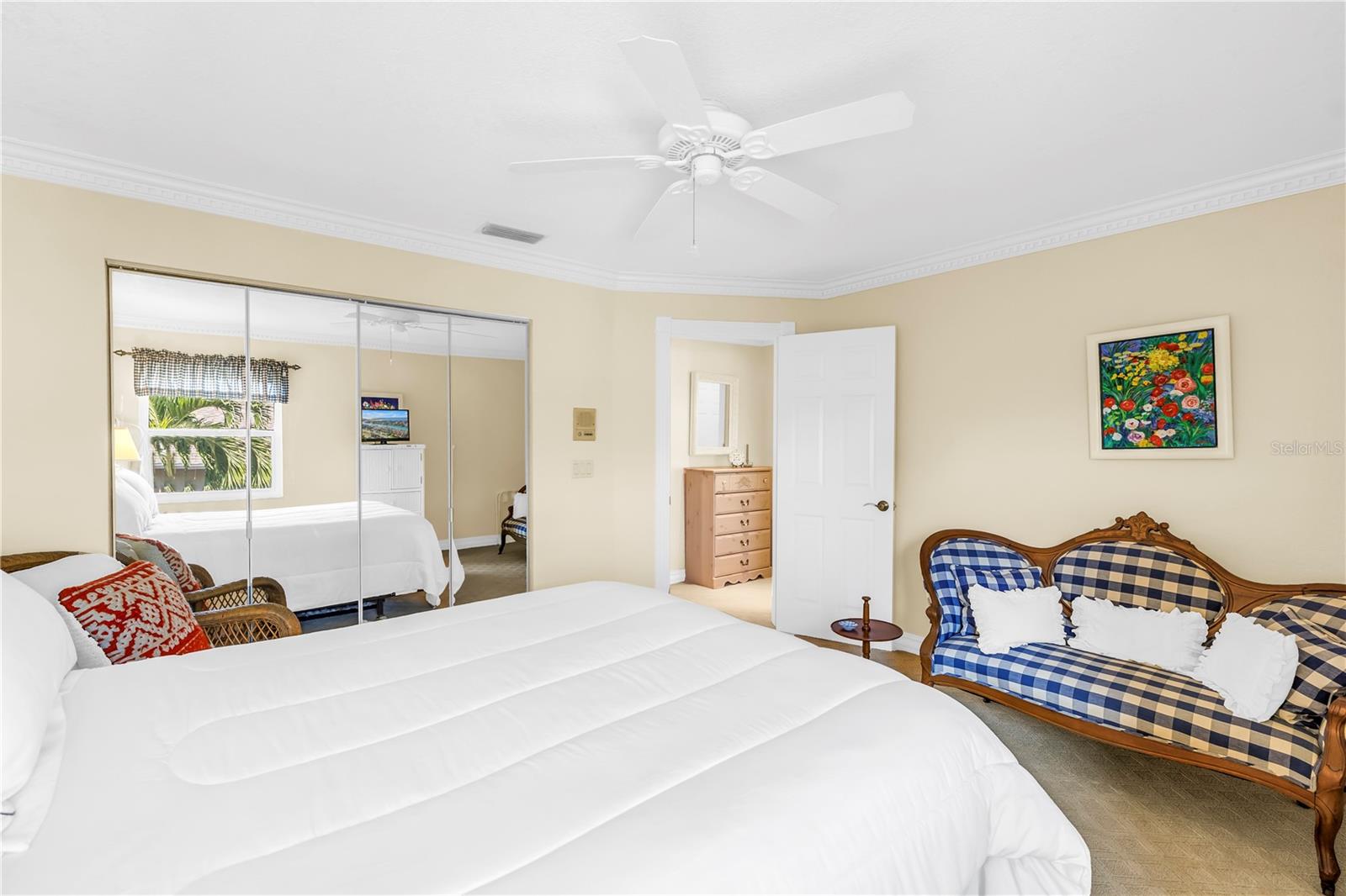 TIERRA SUNSET TWNHS - Residential