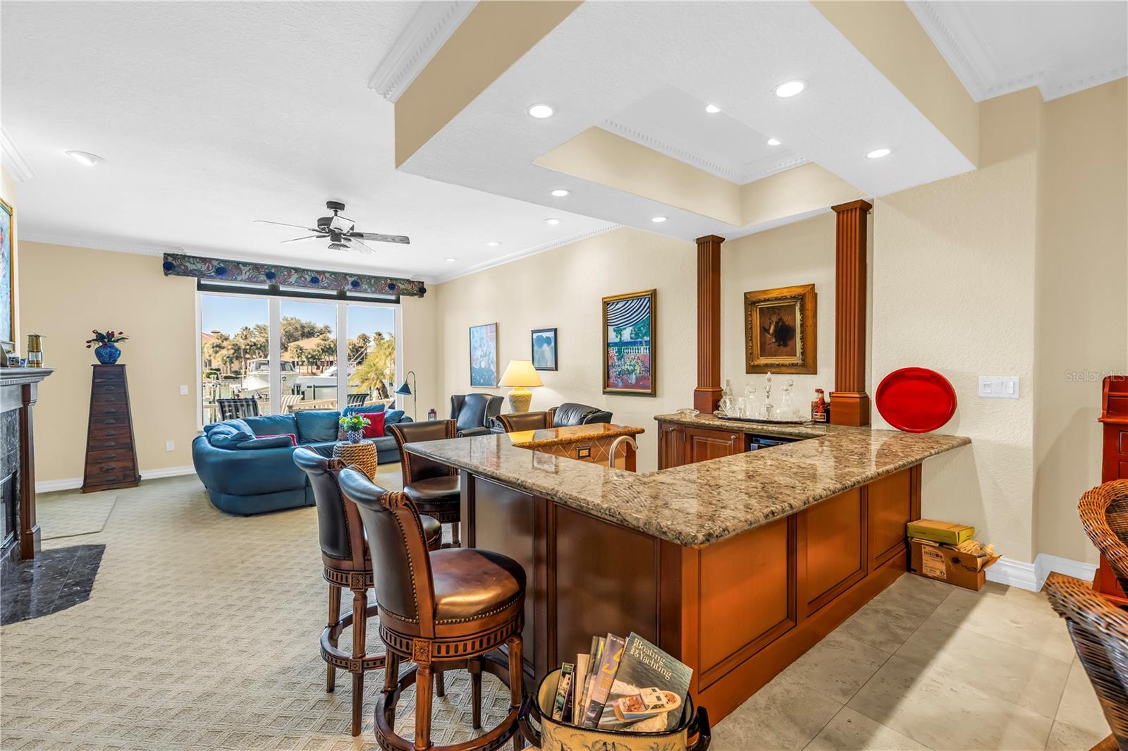 TIERRA SUNSET TWNHS - Residential