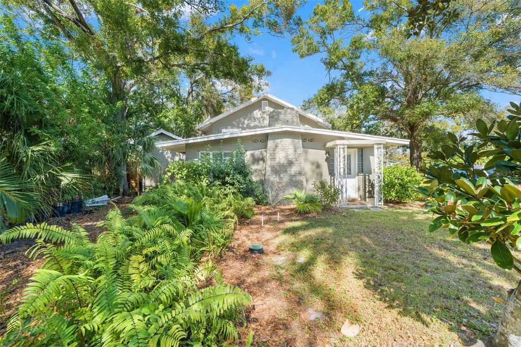 Photo of 4701 3rd Avenue S, St Petersburg, FL 33711 (MLS # TB8468636)