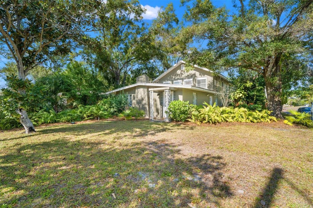 Photo of 4701 3rd Avenue S, St Petersburg, FL 33711 (MLS # TB8468636)
