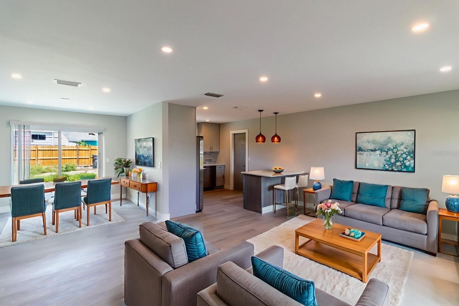 1501 JULIAN LANE DRIVE