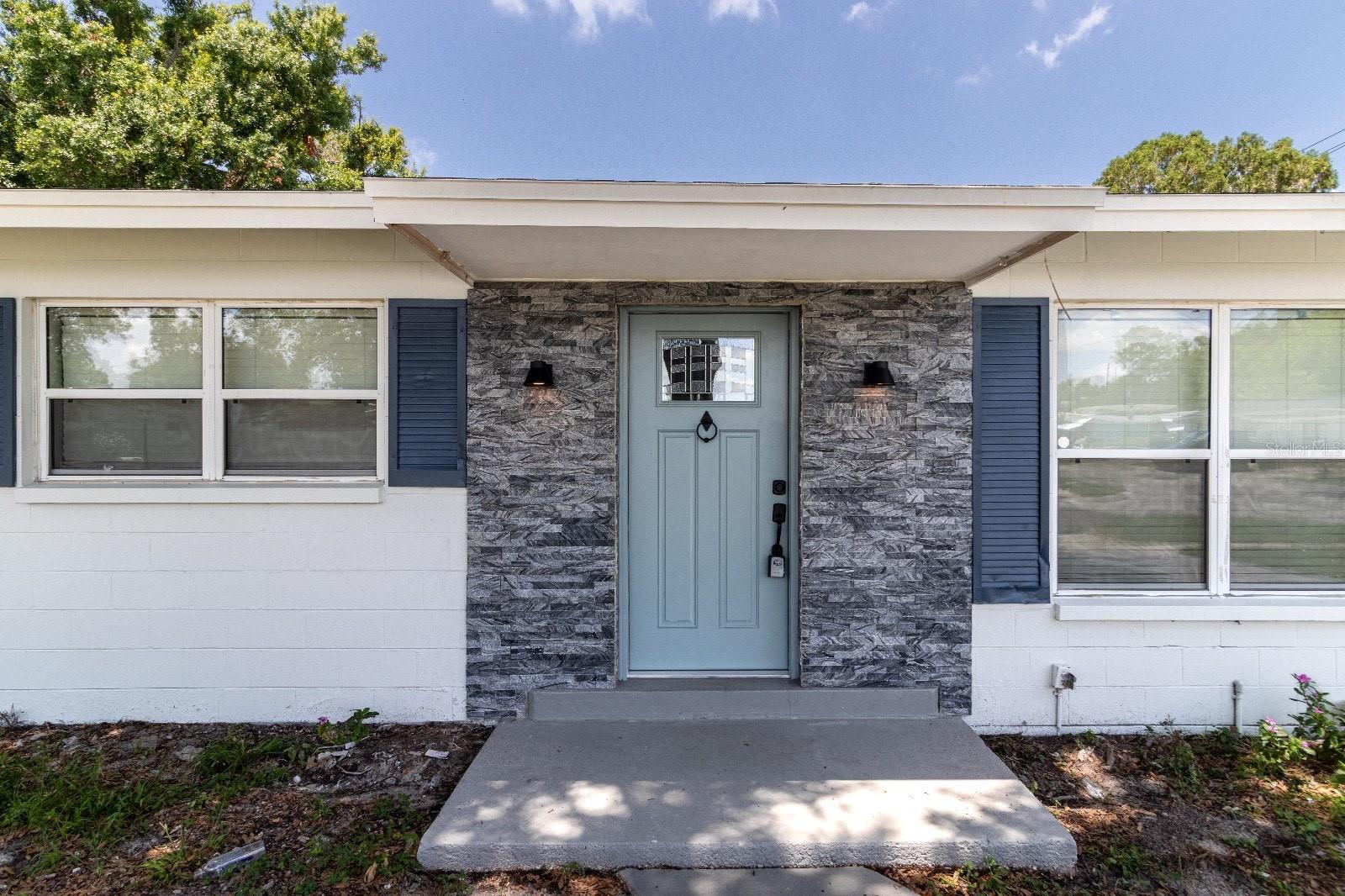 1501 JULIAN LANE DRIVE