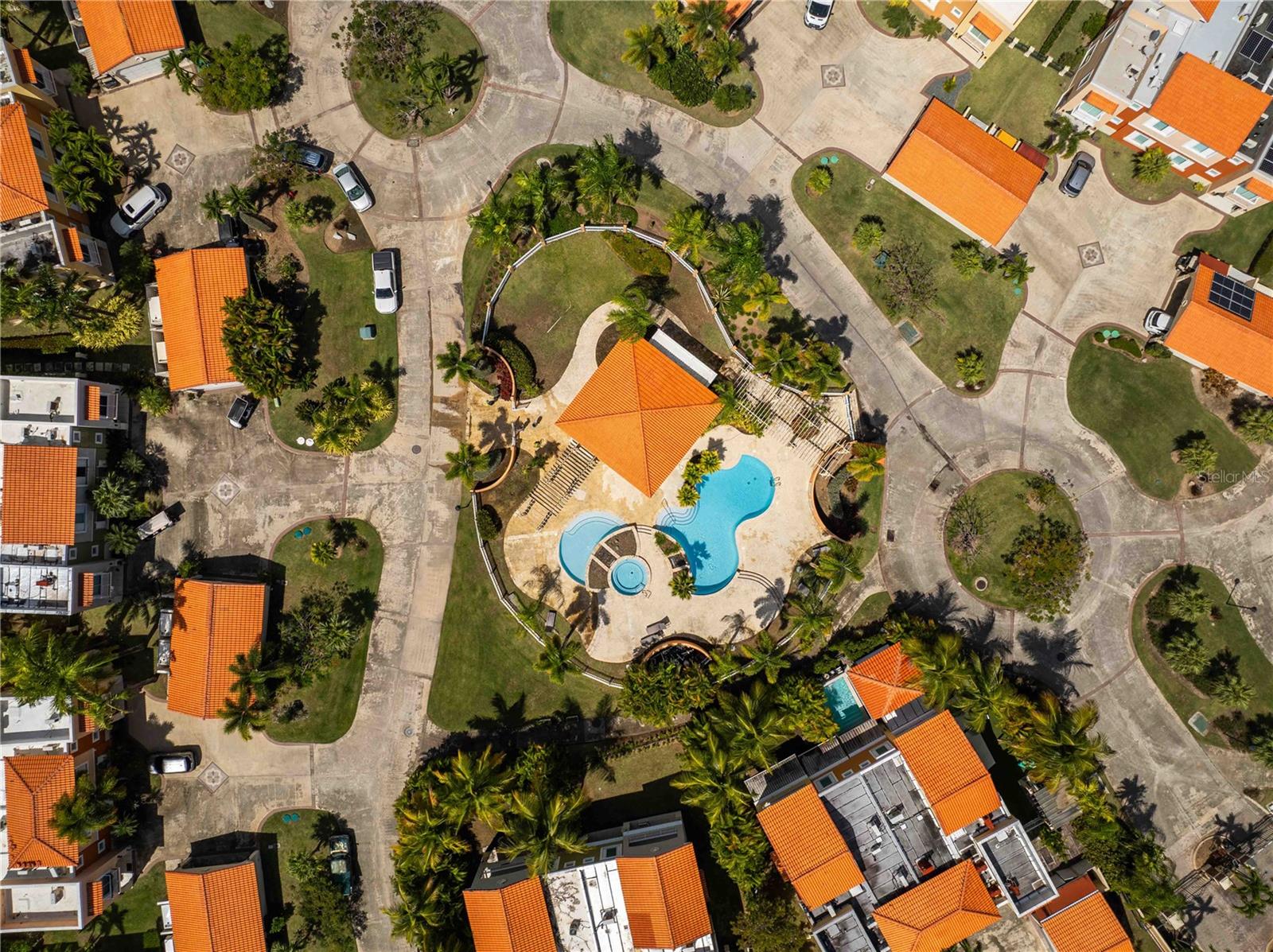 FLAMBOYAN GREENS - Residential