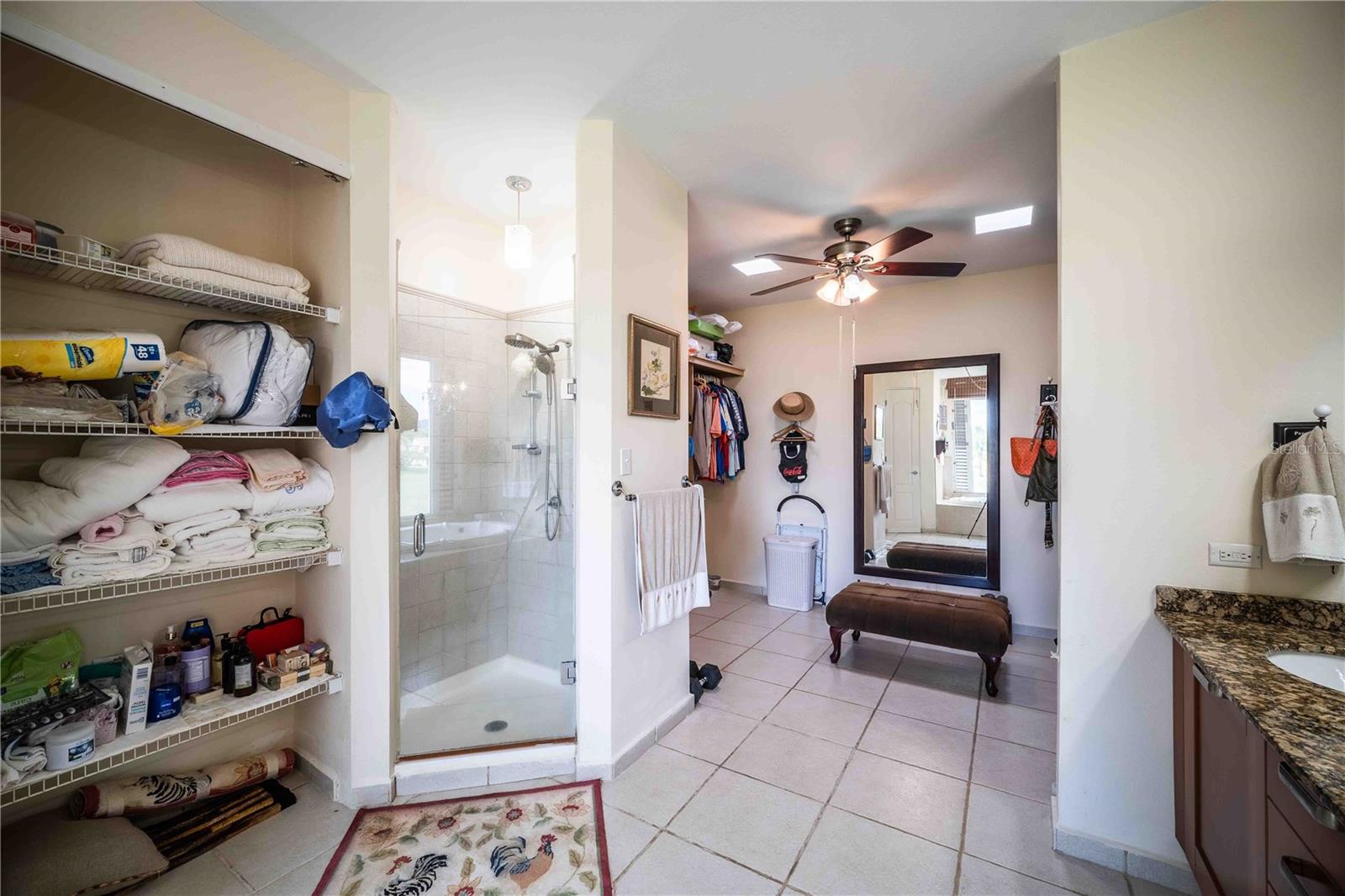 FLAMBOYAN GREENS - Residential