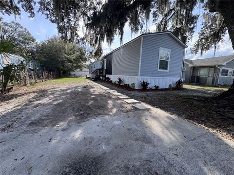 Photo of 2835 Fletcher Avenue, Lakeland, FL 33803 (MLS # S5141372)
