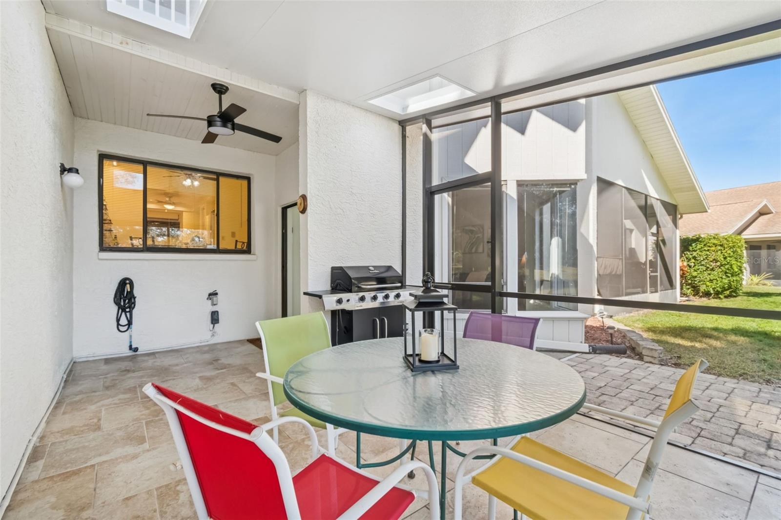 TOWNHOMES OF WESTLAKE - Residential