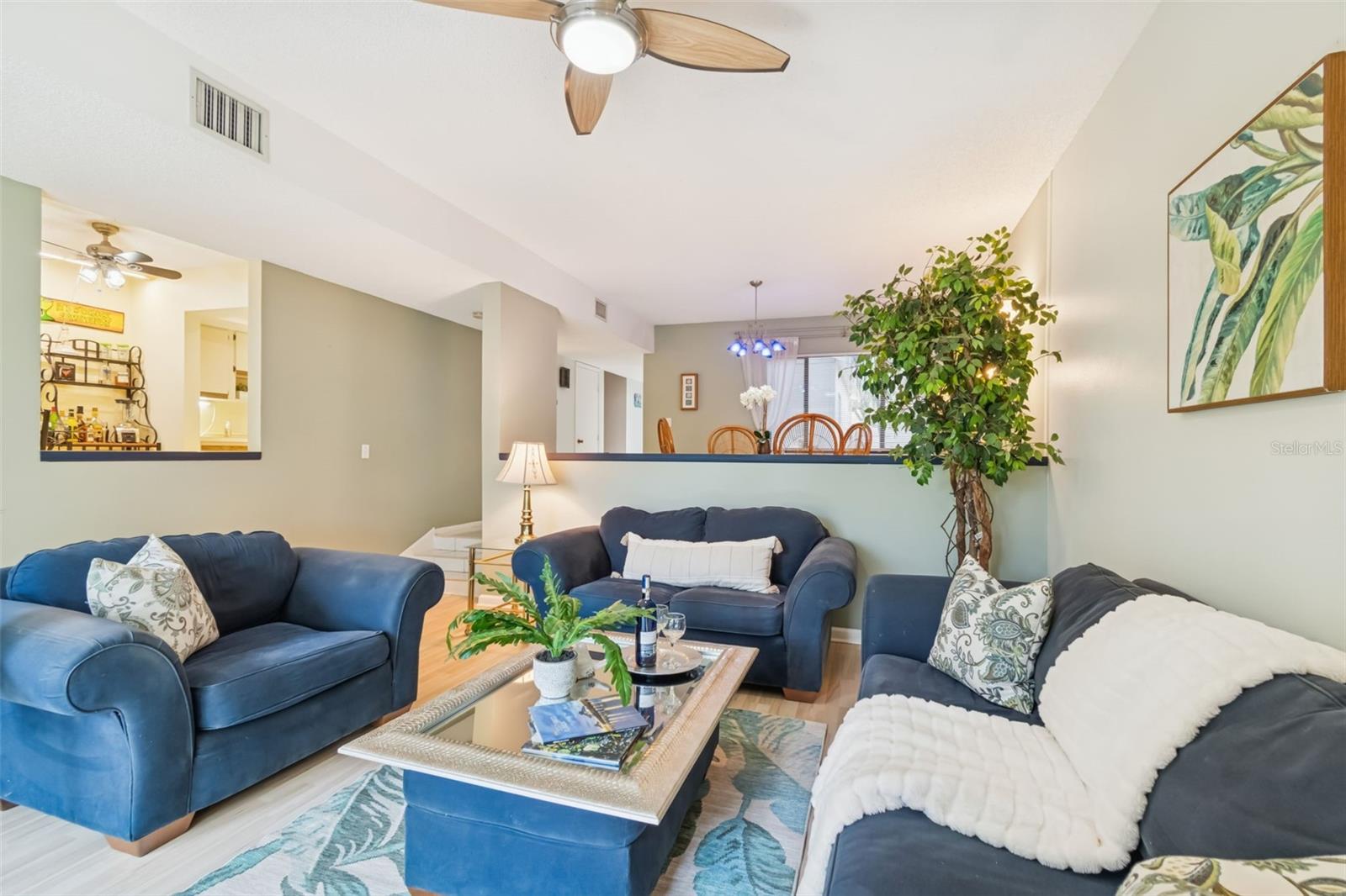 TOWNHOMES OF WESTLAKE - Residential