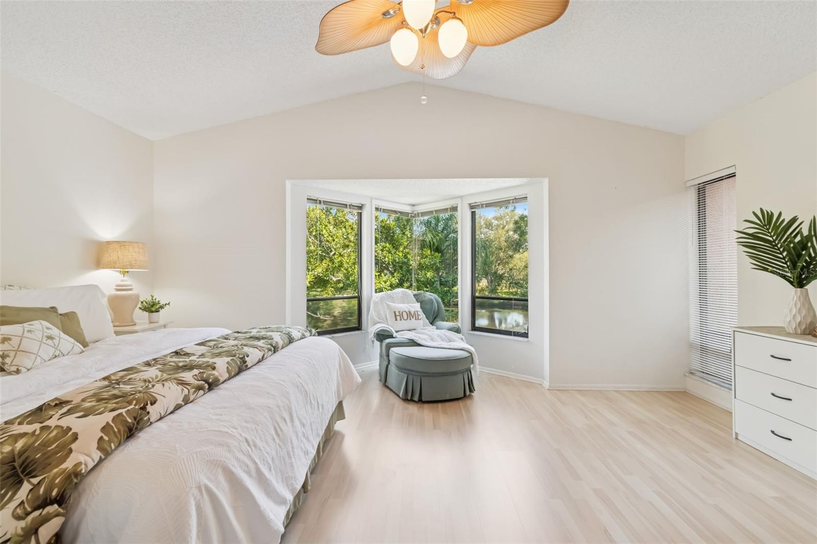 TOWNHOMES OF WESTLAKE - Residential