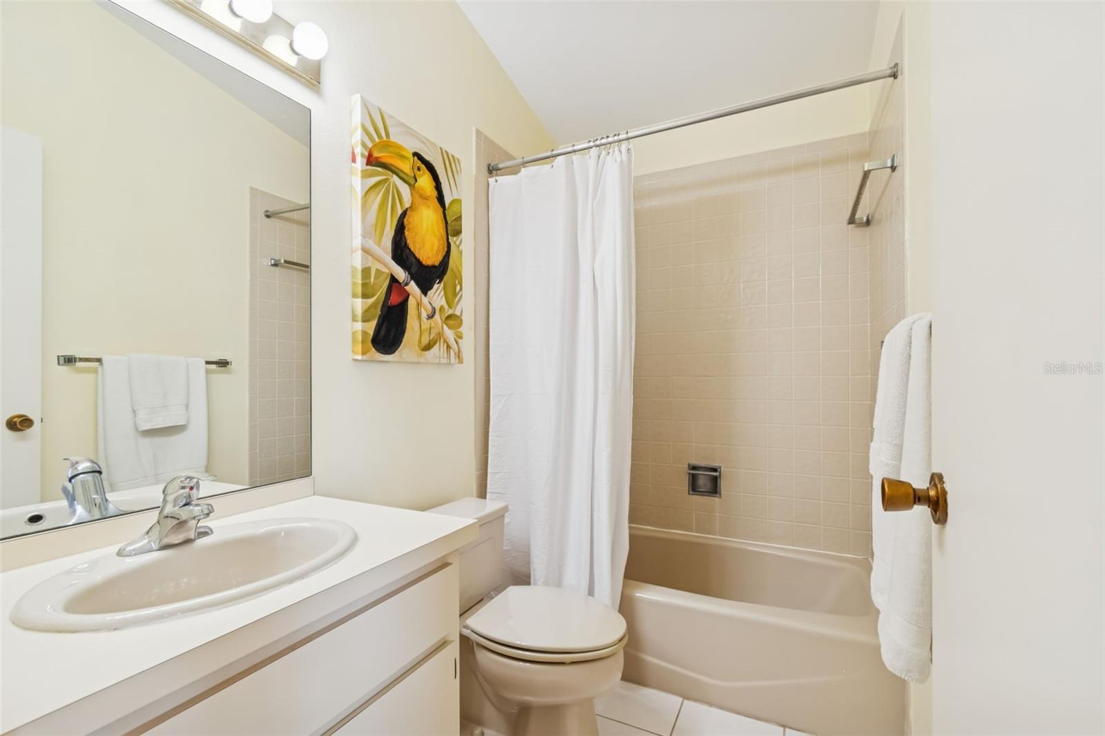 TOWNHOMES OF WESTLAKE - Residential