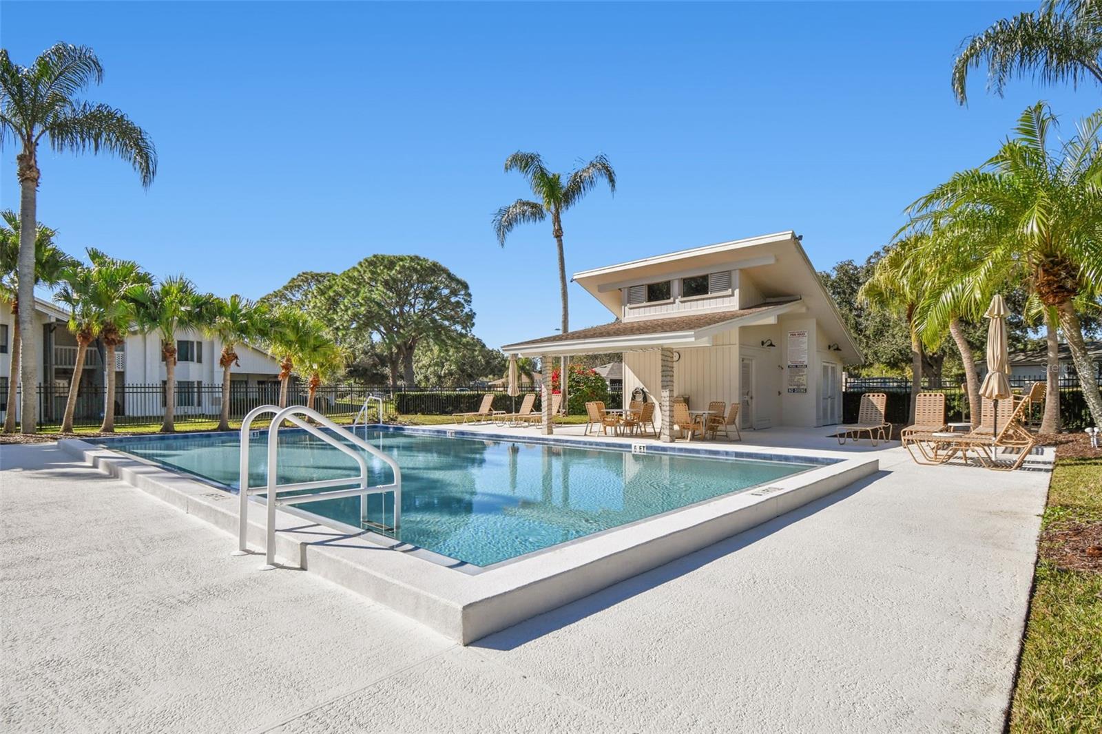 TOWNHOMES OF WESTLAKE - Residential