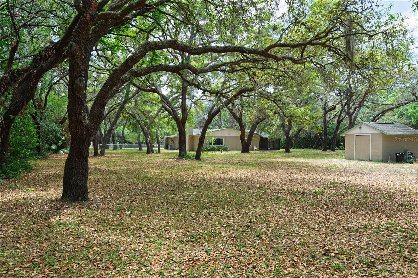 ROLLING OAKS ESTATES - Residential