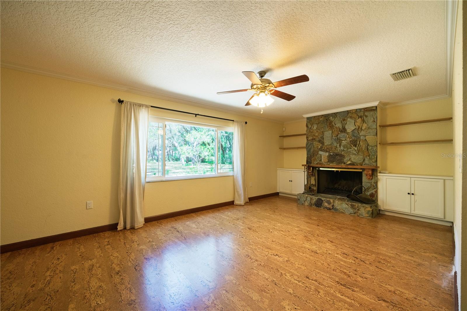 ROLLING OAKS ESTATES - Residential