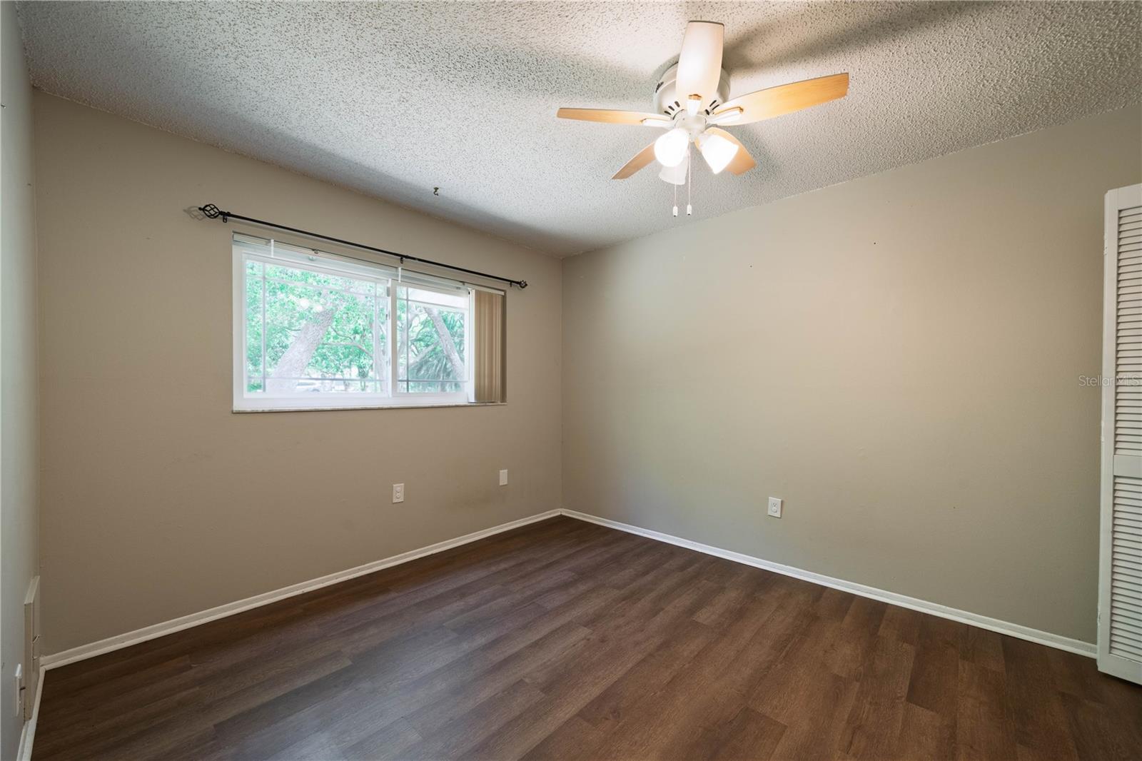 ROLLING OAKS ESTATES - Residential