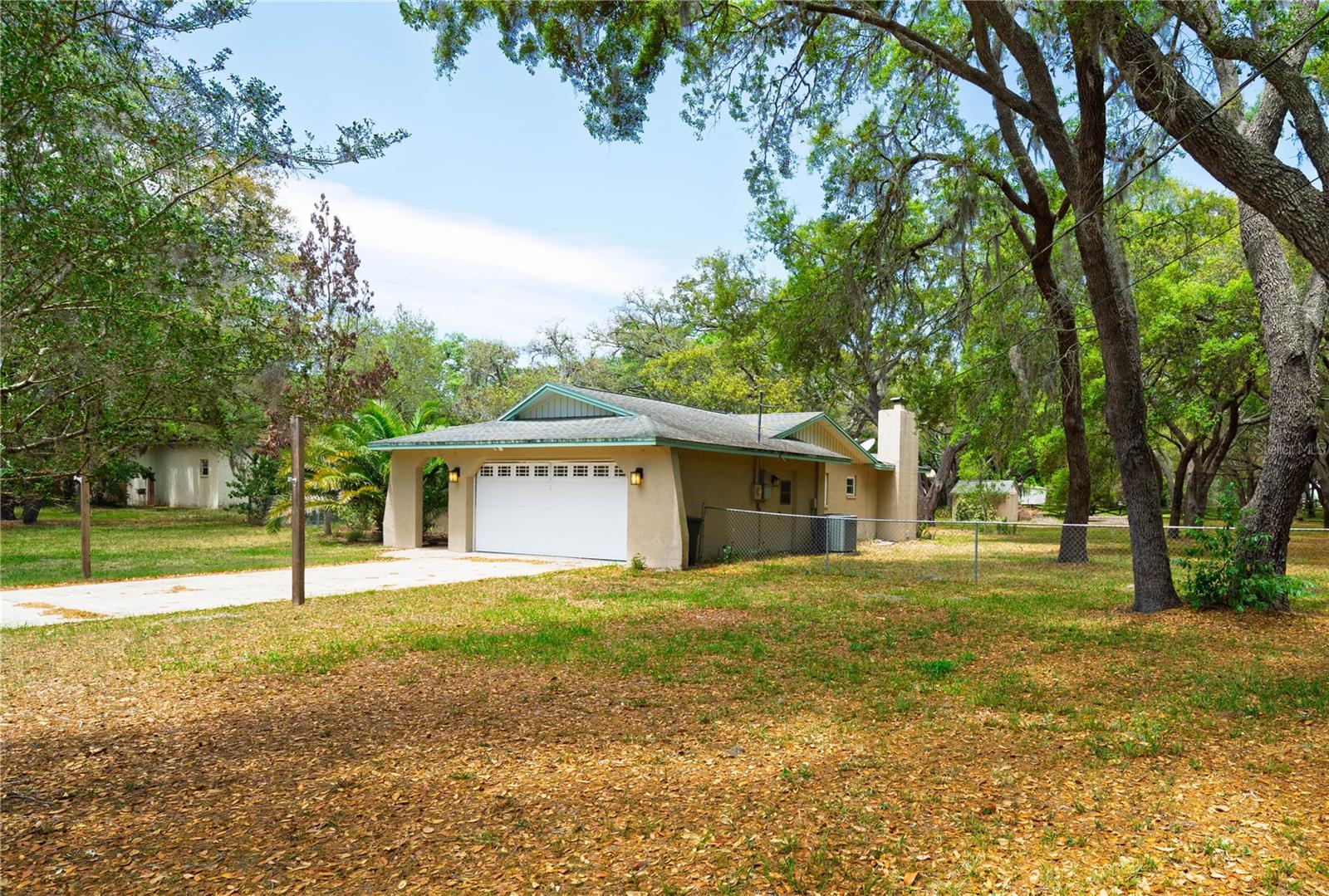 ROLLING OAKS ESTATES - Residential