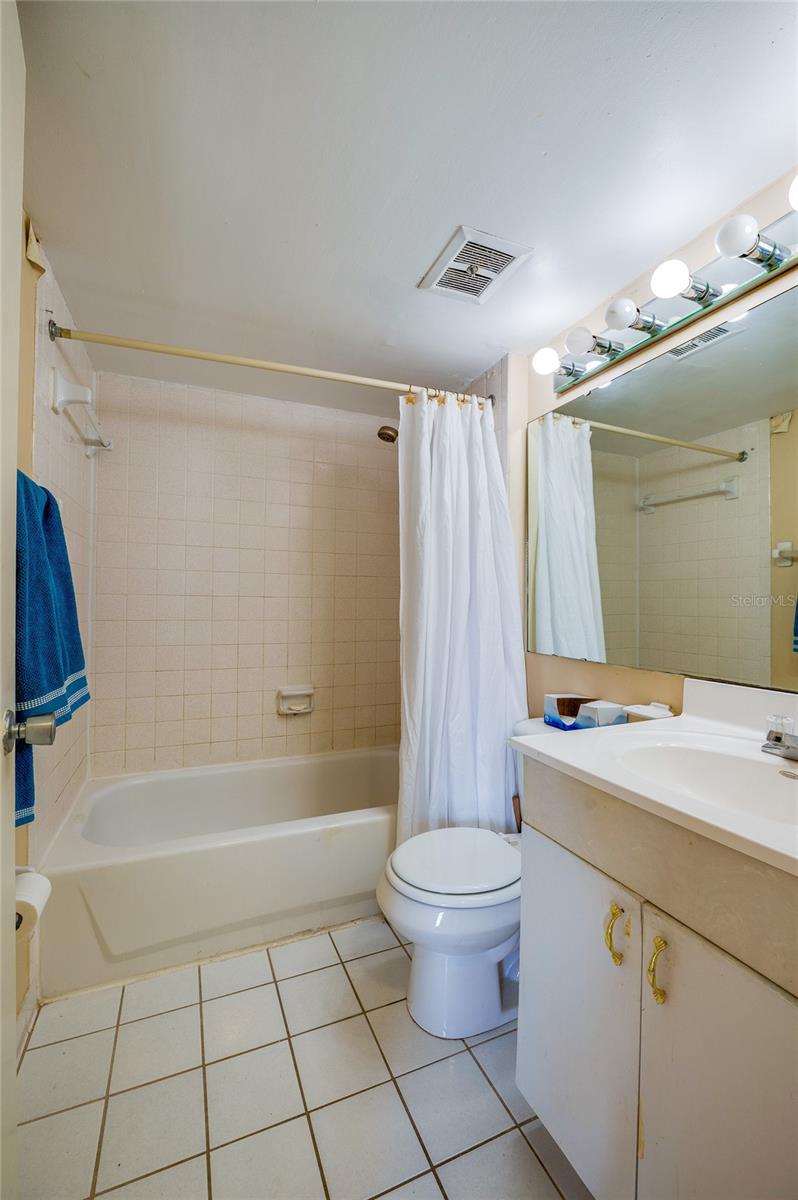 DAYTONA BEACH CLUB UNIT CU01 - Residential