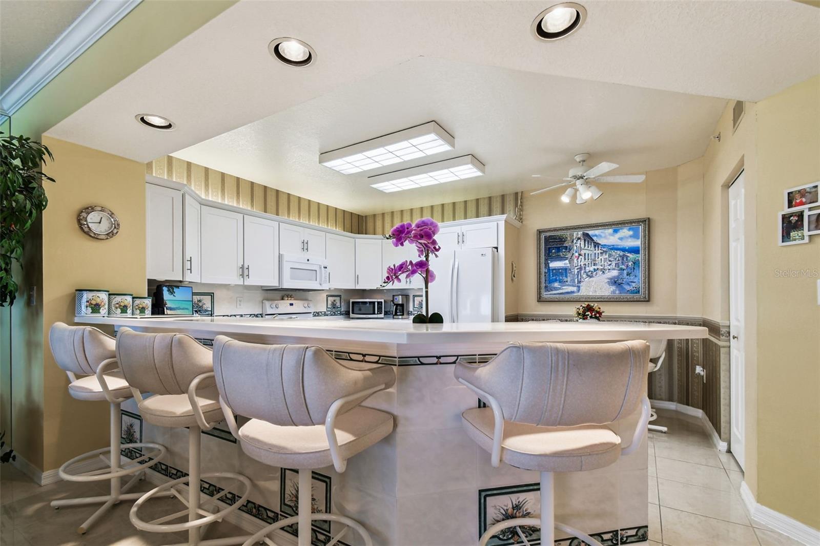 TIDES BEACH CLUB CONDO - Residential