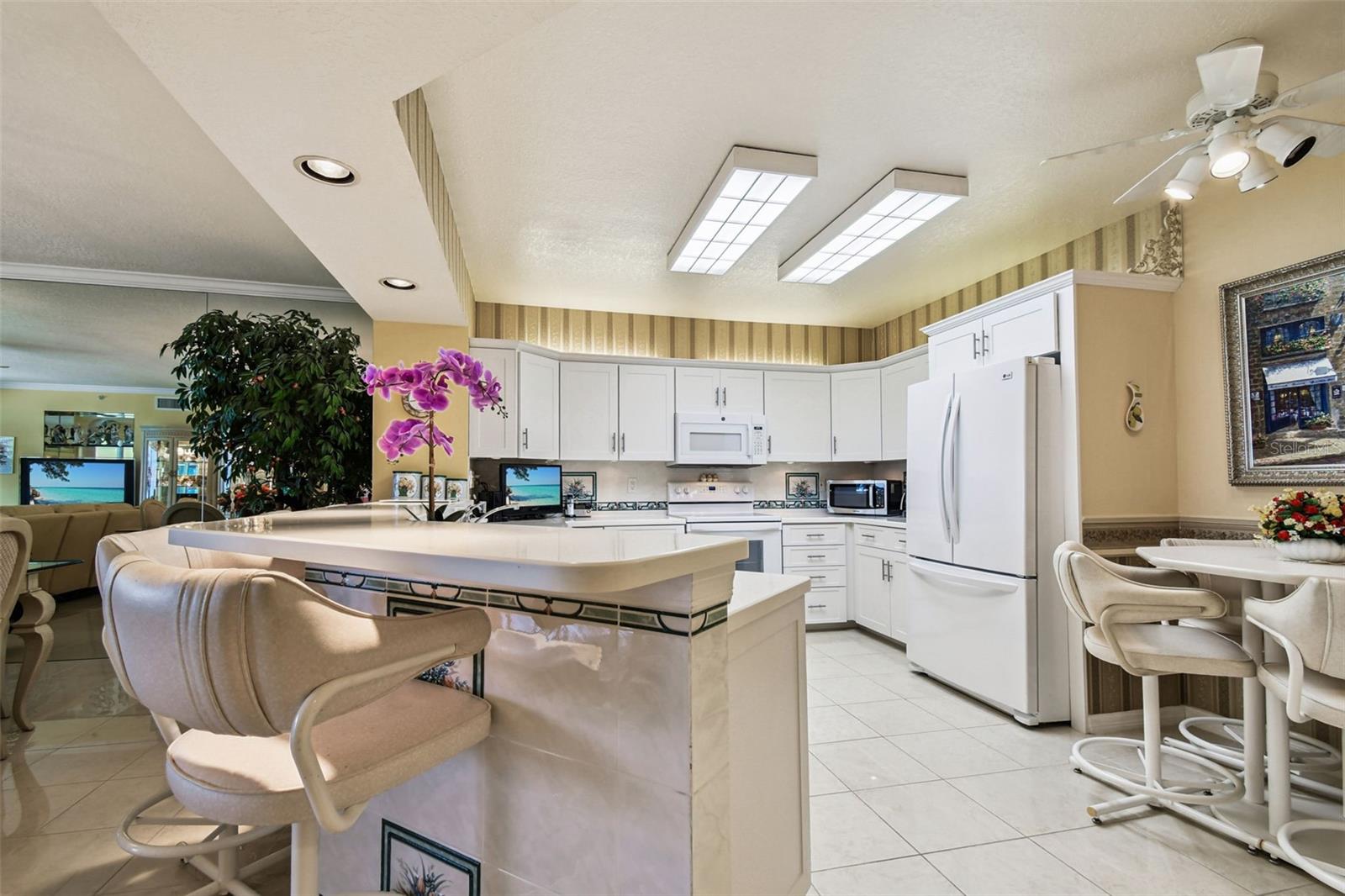 TIDES BEACH CLUB CONDO - Residential