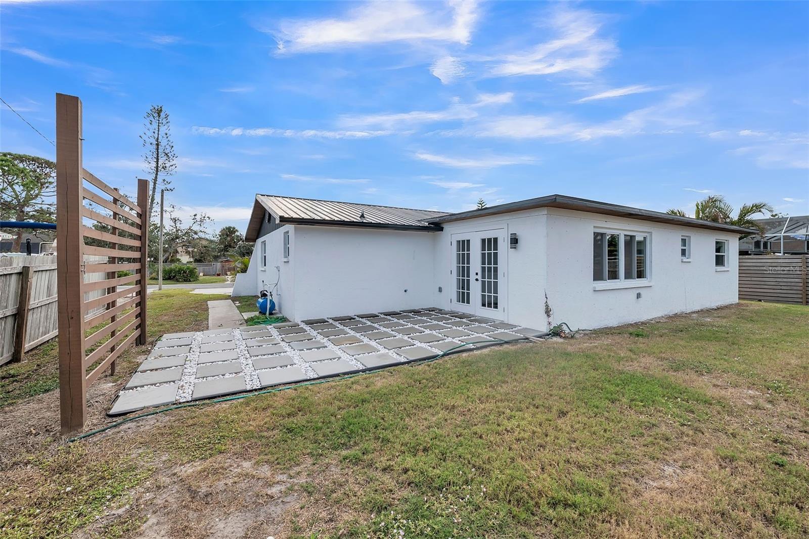 SOUTH VENICE UNIT 27 - Residential