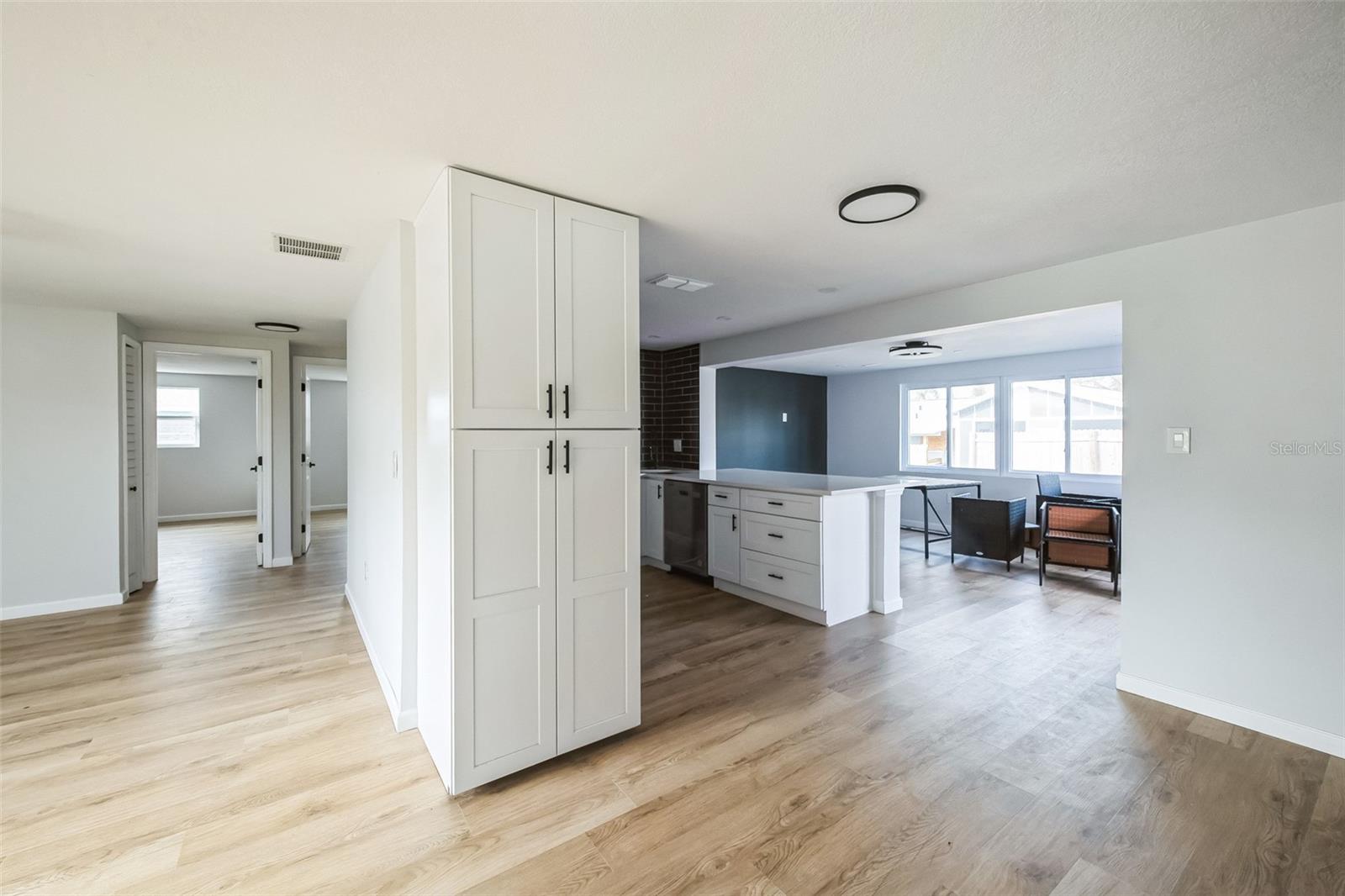 SOUTH VENICE UNIT 27 - Residential