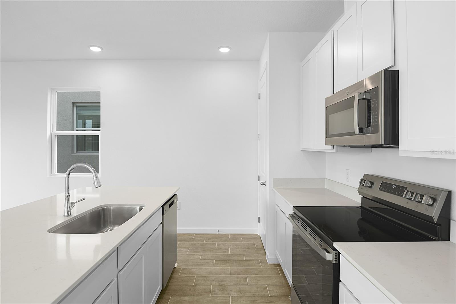 SEASONS AT SCENIC TERRACE - Residential