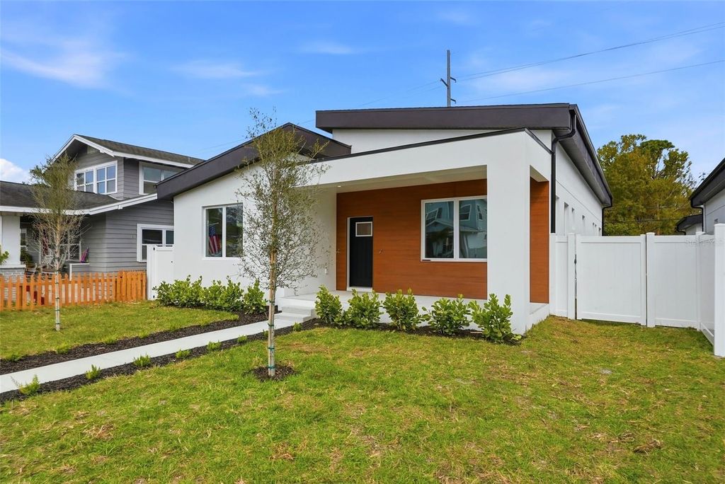 Photo of 5225 4th Avenue S, St Petersburg, FL 33707 (MLS # TB8478854)