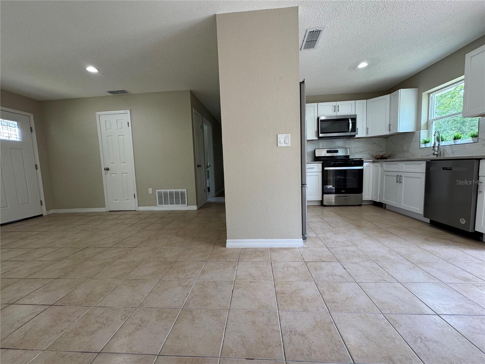 1808 GREEN PLACE