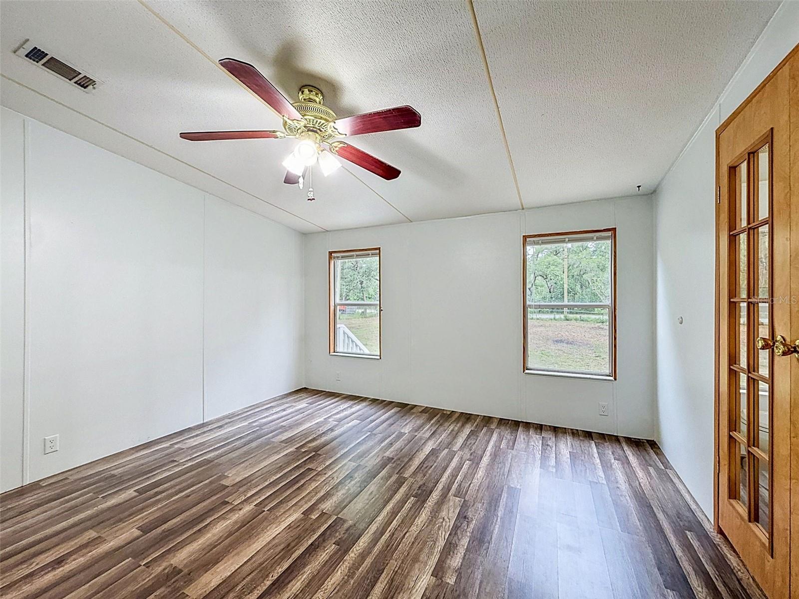 HAMNERS W E WONDERLAND ACRES - Residential